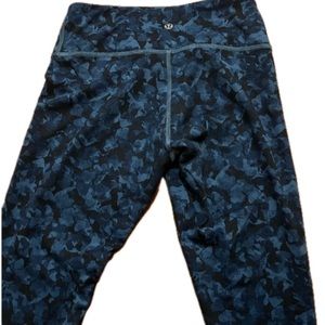 Lululemon Blue Camo Print Leggings